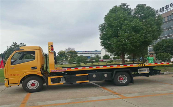 漯河定远24小时拖车救援电话号码，定远道路救援公司怎么收费的